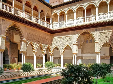 Entrébiljett till Royal Alcázar of Seville, gård i Mudéjarpalatset