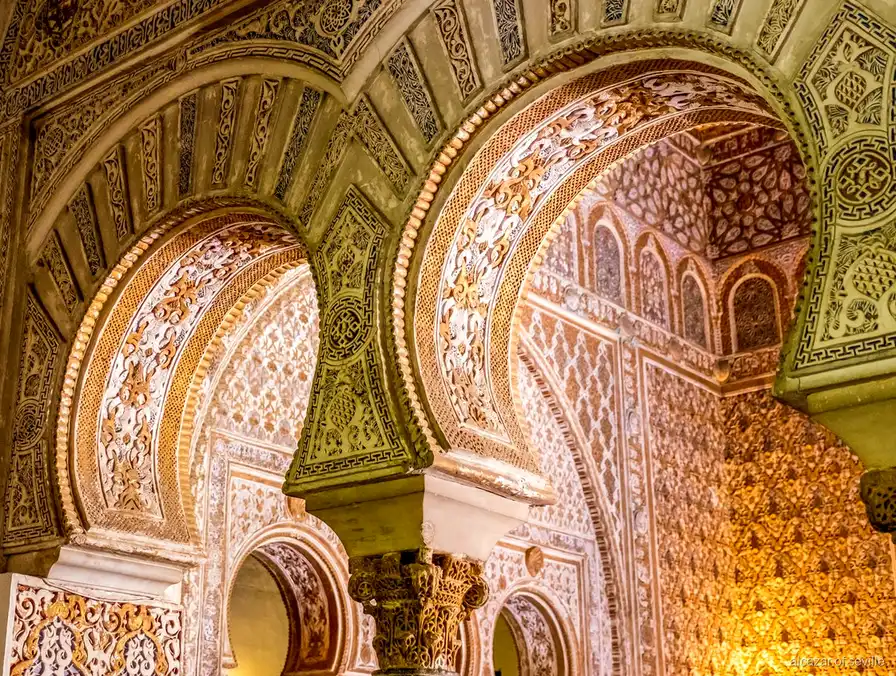 Cúpula del Salón de Embajadores dentro del Real Alcázar de Sevilla