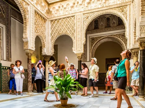 Giriş biletine dahil Sevilla Alcazar bahçeleri