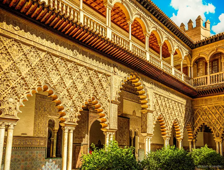 Cúpula do Salão dos Embaixadores, parada da visita guiada do Real Alcázar