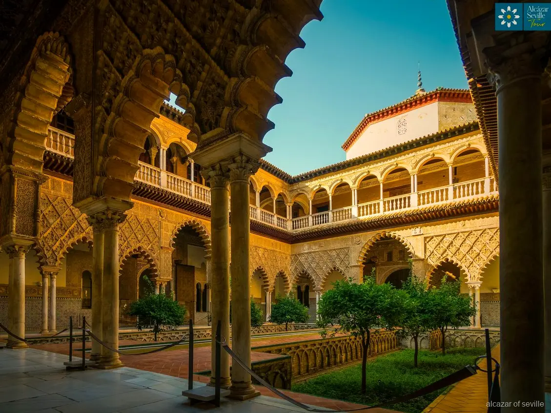 Visite guidée de l'Alcazar royal de Séville, incluse dans la formule combinée